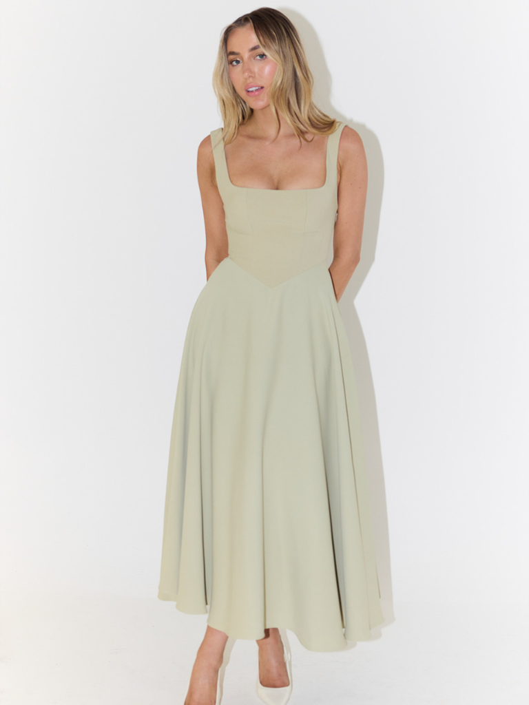 Valeria – Gracieuse Midi Jurk
